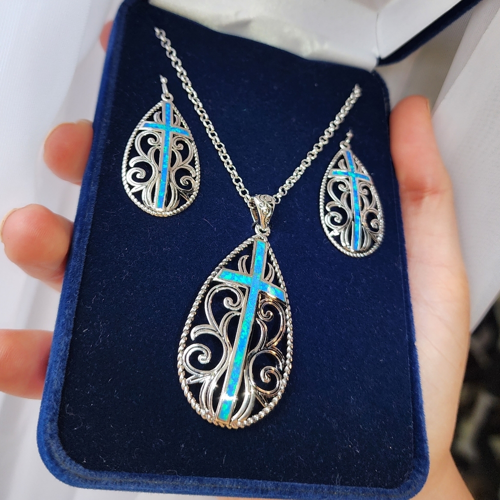 Montana silversmith western cross necklace earrings jewelry opal
